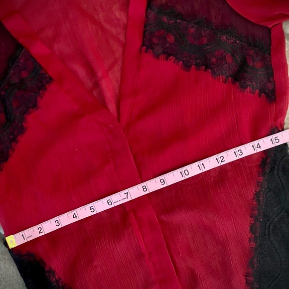 ⭐️BOGO FREE⭐️ BUCKLE BOUTIQUE Red and Black Sheer Lace Blouse - Picture 9 of 13